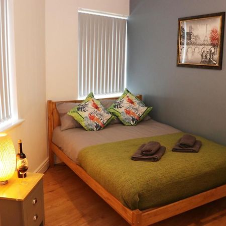 Modern Newgate Apartments - Kingsbury Underground, All Local Amenities On Your Doorstep Harrow Dış mekan fotoğraf