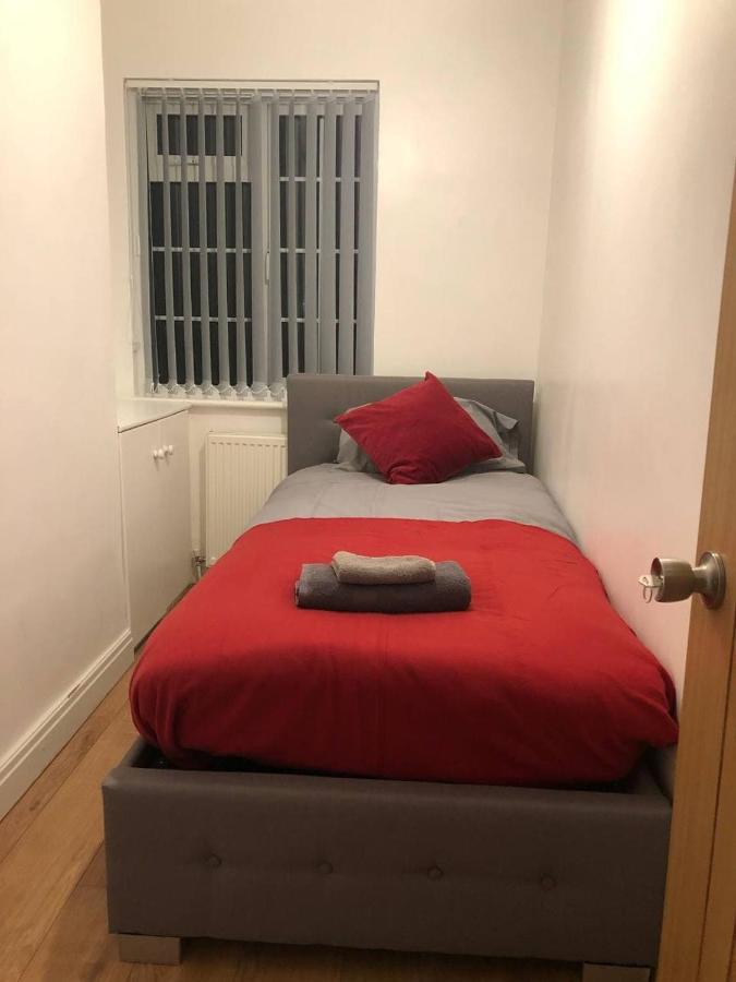 Modern Newgate Apartments - Kingsbury Underground, All Local Amenities On Your Doorstep Harrow Dış mekan fotoğraf